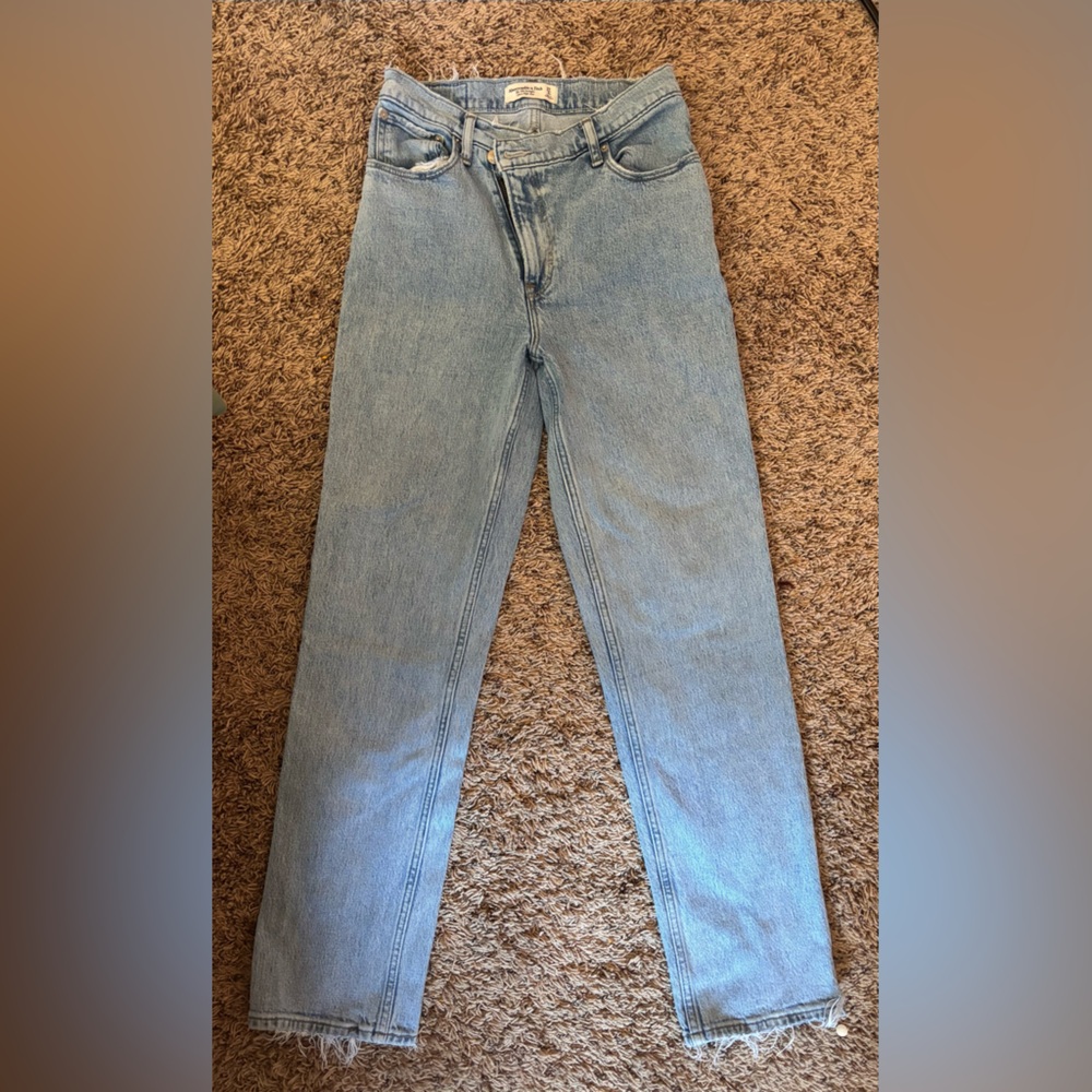 Abercrombie 90s straight leg crossover Women's Light Blue Jeans